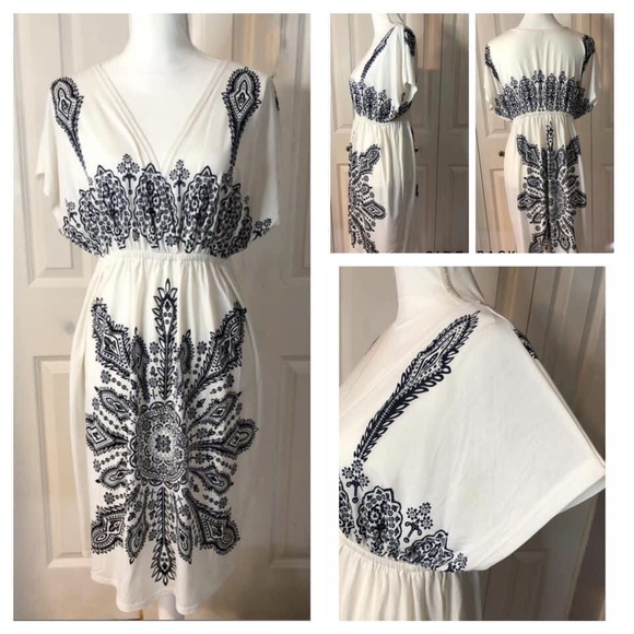 Cristinalove Dresses & Skirts - Cristinalove- Size:Large, Black&White relax dress